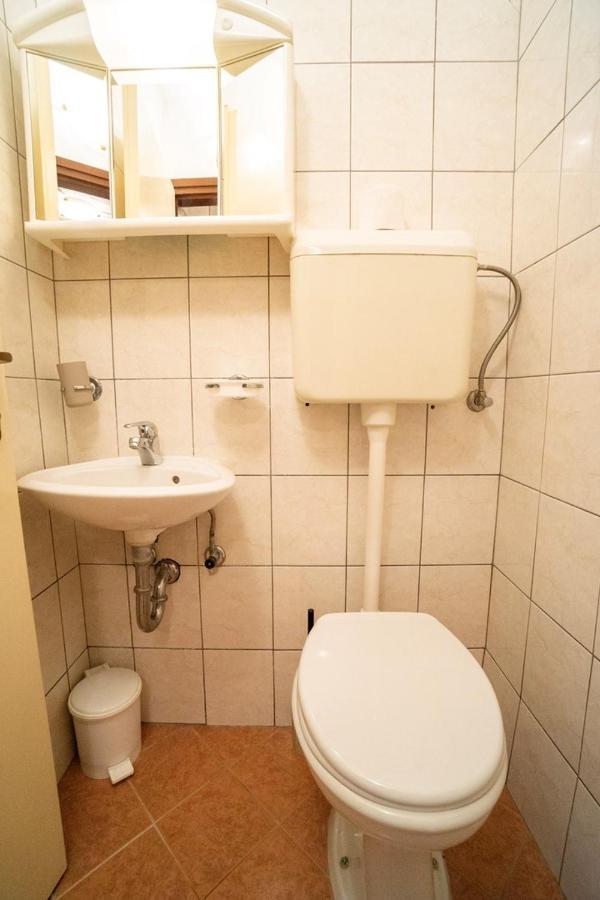 Apartment Nives อูมัค ภายนอก รูปภาพ