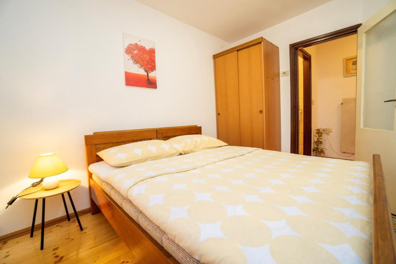 Apartment Nives อูมัค ภายนอก รูปภาพ